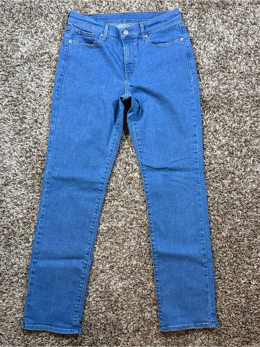 Levi's Women's Skinny Jeans in Classic Blue Denim